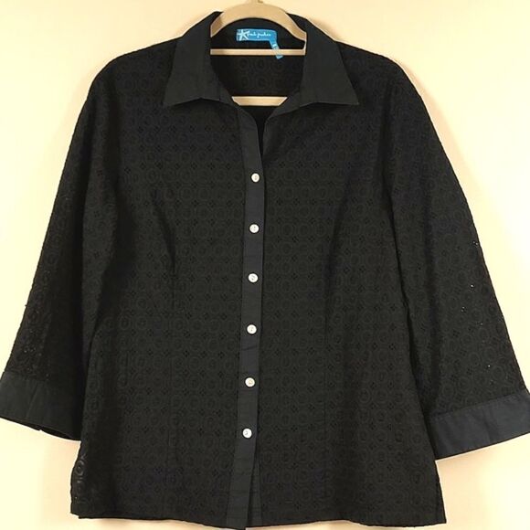 Fresh Produce Black Alseyel Eyelet Lace 3/4 Sleeve Button Front Blouse Top - Picture 13 of 13
